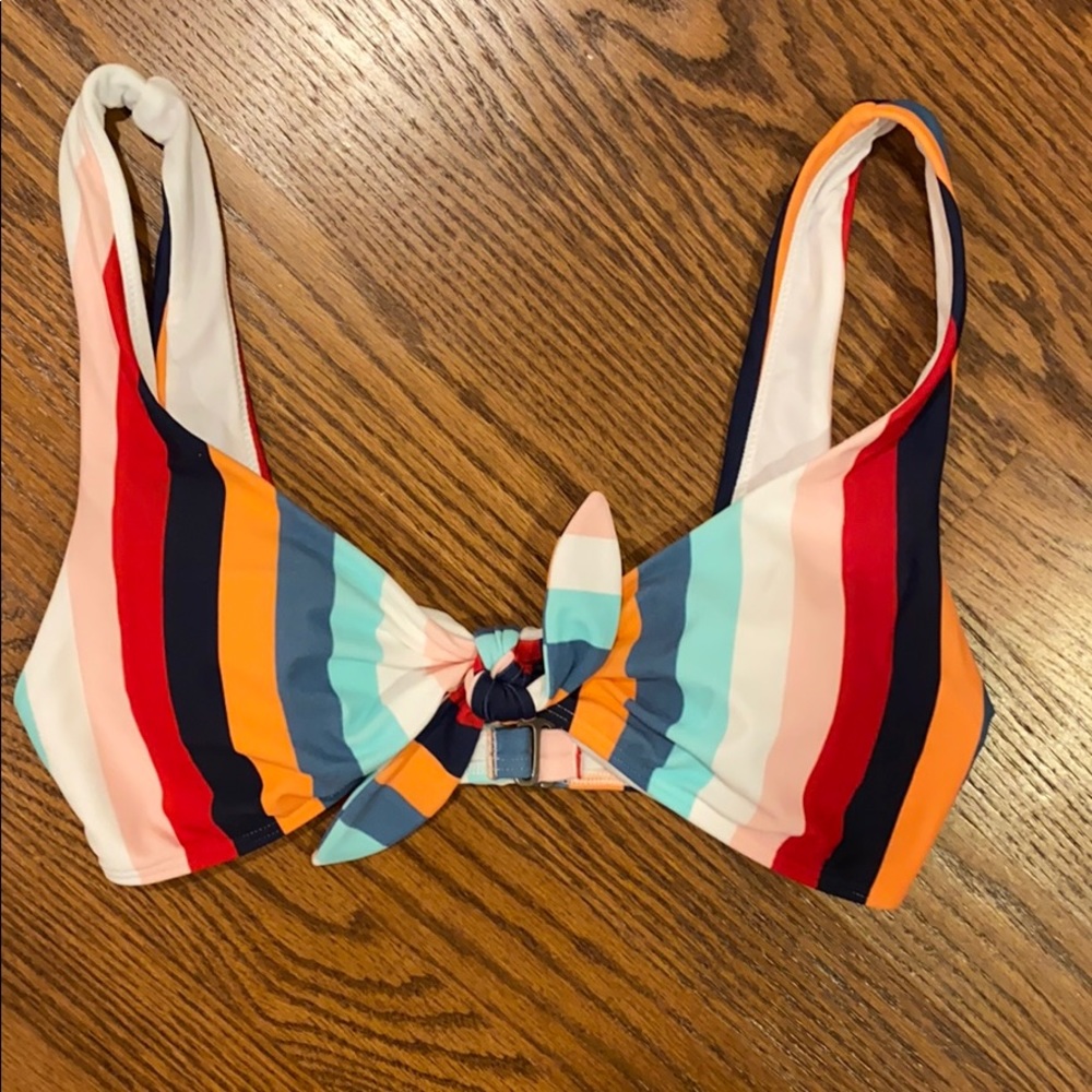 Bikini top! Send offers!💕